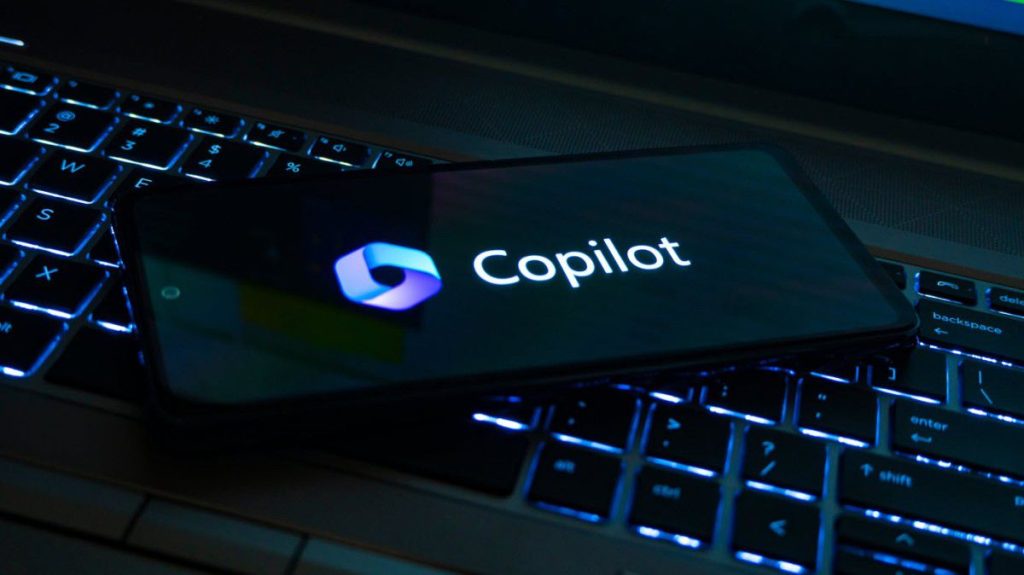 مسدود کردن محتواهای خشونت آمیز و جنسی در Copilot